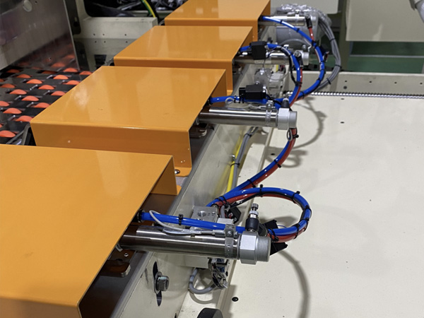 初期シート自動積込み装置